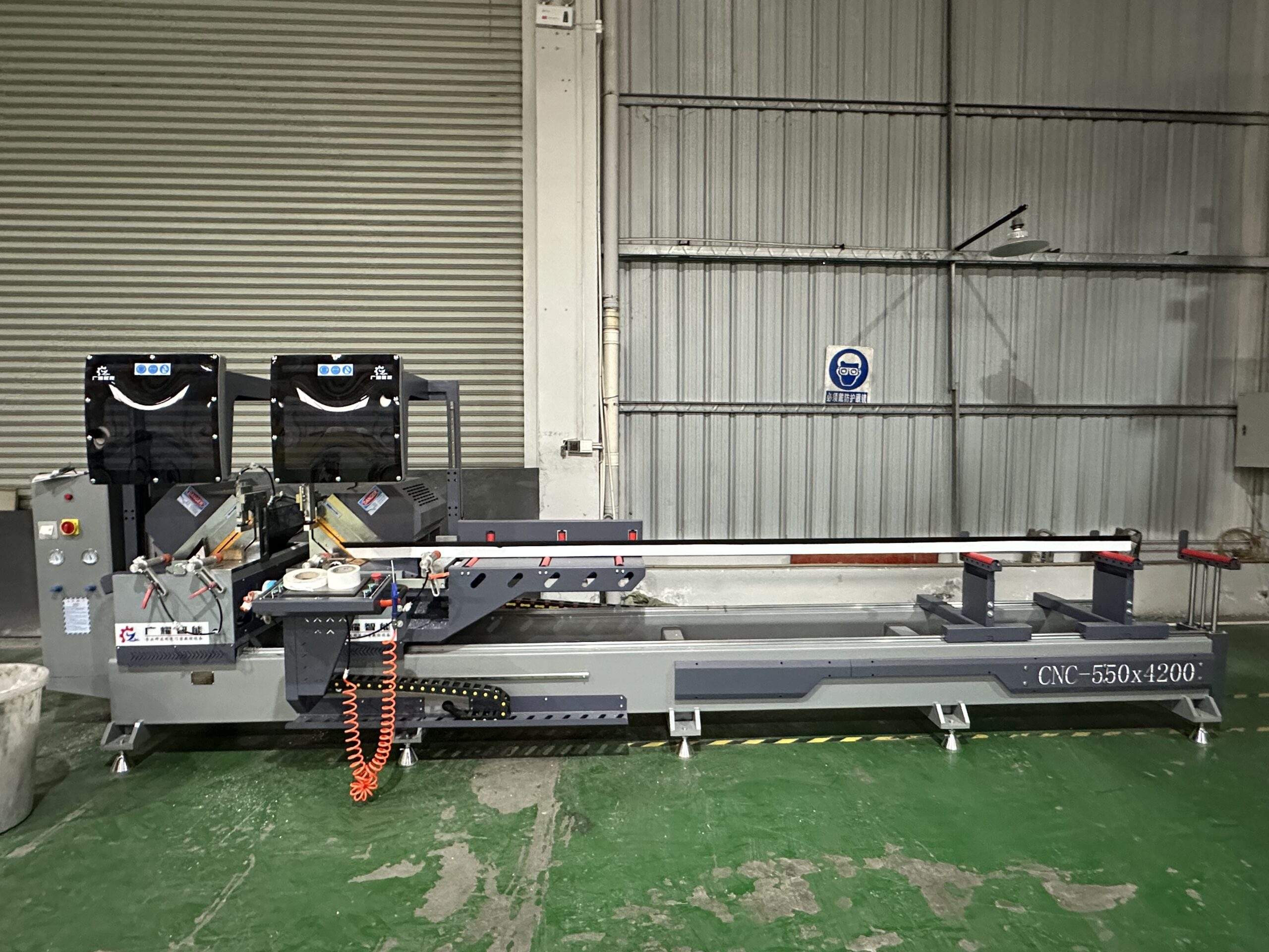 0d710605a1b4f3e887cb85248a7d499