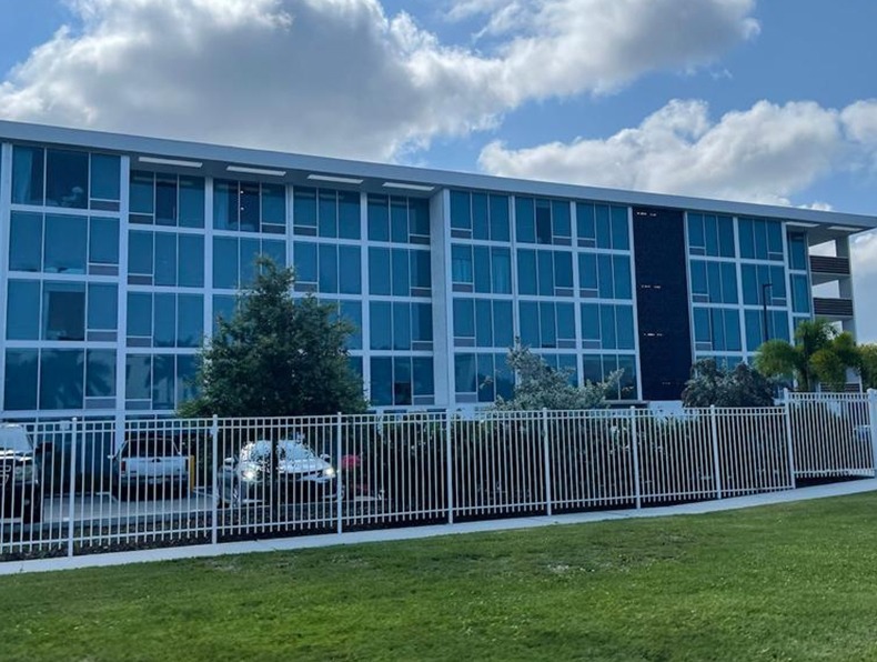 imgi 54 965 university pkwysarasota fl 34234 1